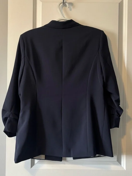 Cleo Navy Single-Button Blazer - Picture 3 of 4
